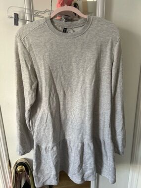 H&M Light Gray Ribbed Crewneck Sweatshirt Dress